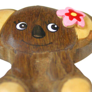 40373 Close Up of Wooden Flower Koala Keyring