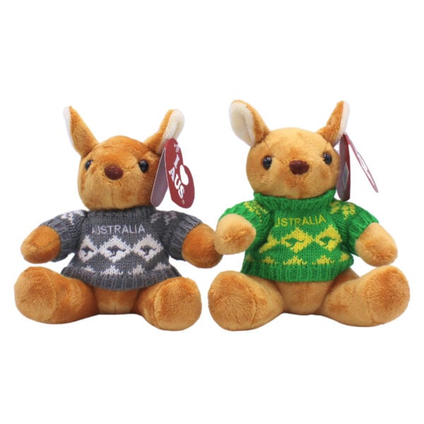 10829 Front of Kangaroo in Knit Jumper