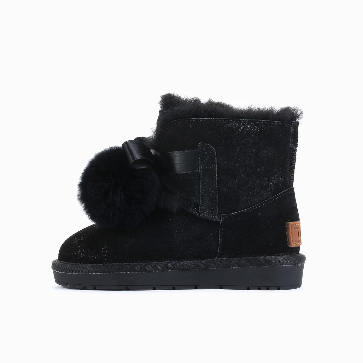 black pom pom uggs
